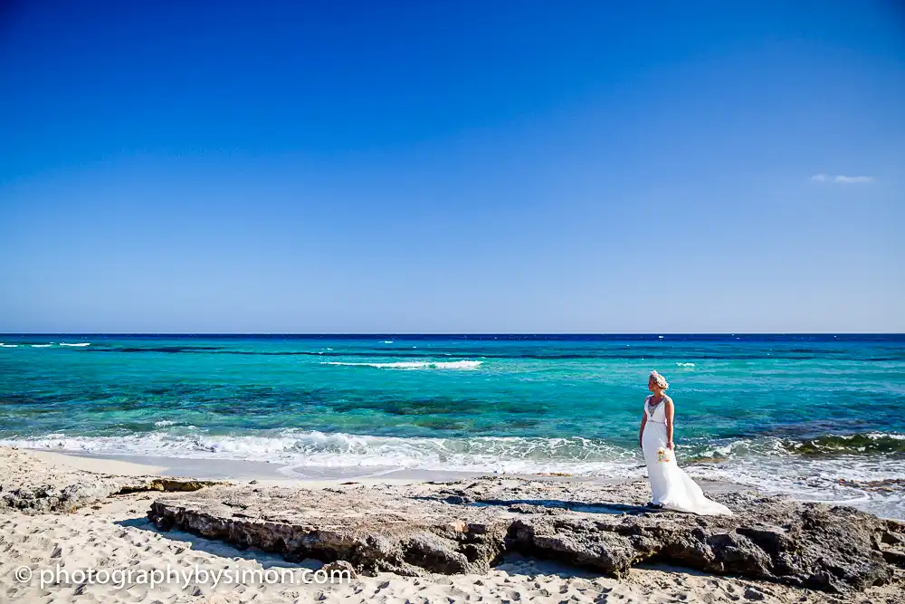 A wedding photographer in Spain – Hannah & Gurdeep’s wedding in Formentera