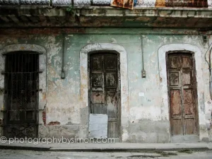 Cuba Street Scene