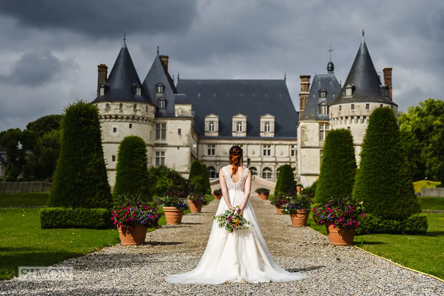 Getting married in France – Château de Mesnières