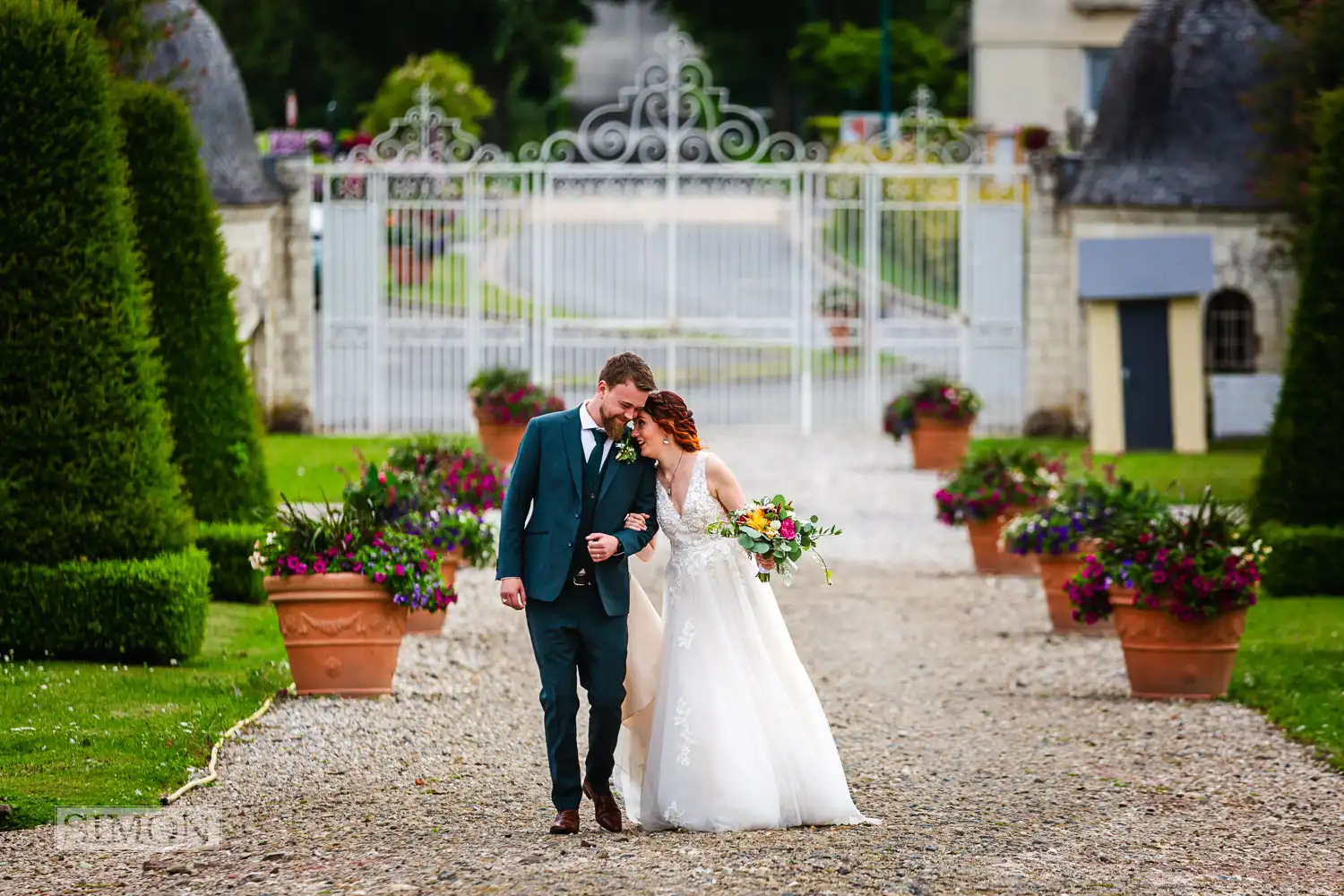 Getting married in France – Château de Mesnières