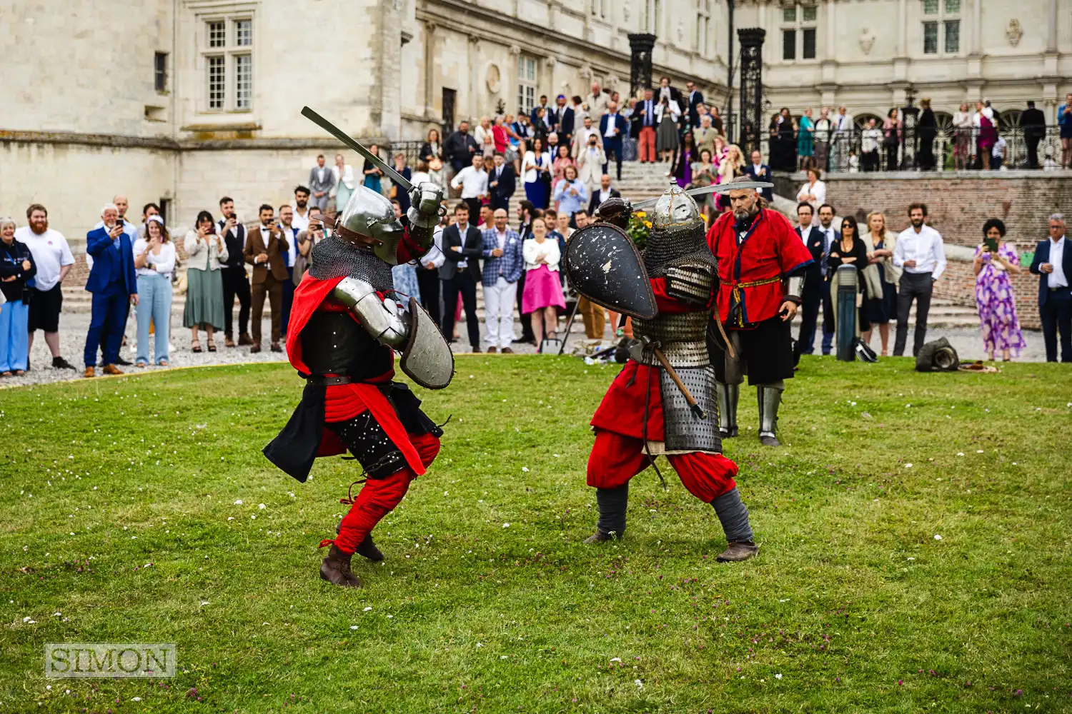 Getting married in France – Château de Mesnières